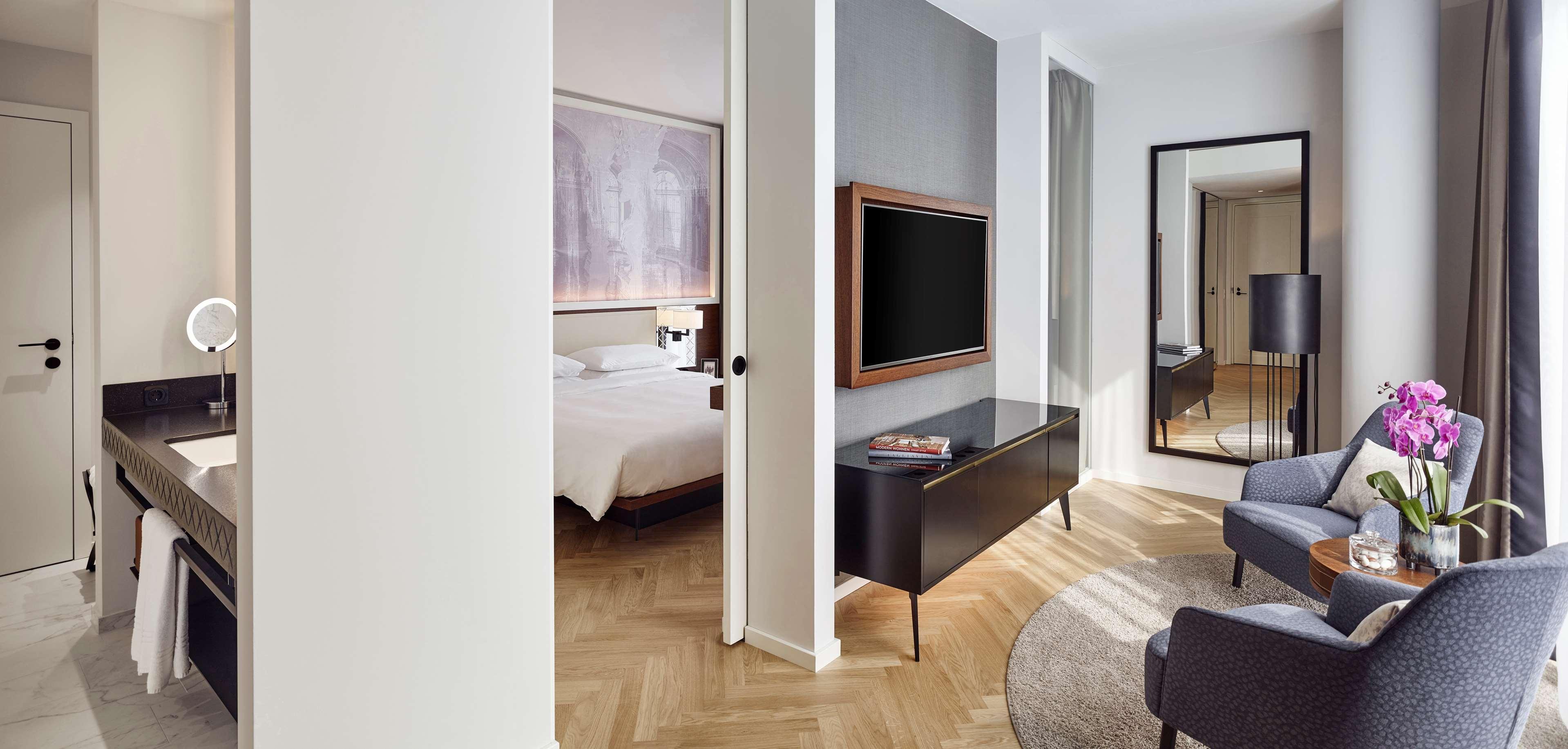 Andaz Vienna Am Belvedere, By Hyatt Exterior photo A suite at the hotel